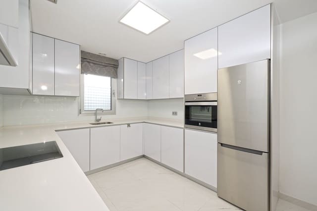 3 makuuhuone Huoneisto myytävänä paikassa Bel-Air, Estepona - 549 000 € (Ref: 9998203)