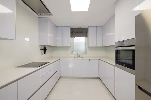 3 makuuhuone Huoneisto myytävänä paikassa Bel-Air, Estepona - 549 000 € (Ref: 9998203)