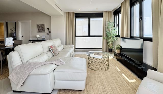 2 soverom Penthouse til salgs i Puerto Banus, Marbella - € 1 300 000 (Ref: 9998208)