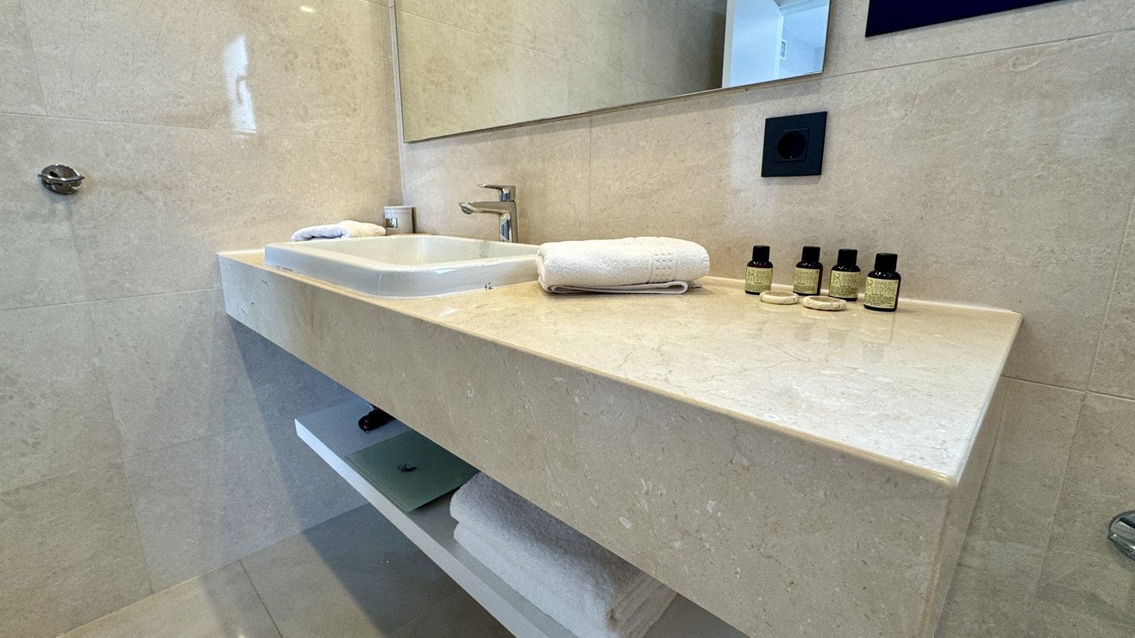 2 soverom Penthouse til salgs i Puerto Banus - € 1 300 000 (Ref: 9998208)