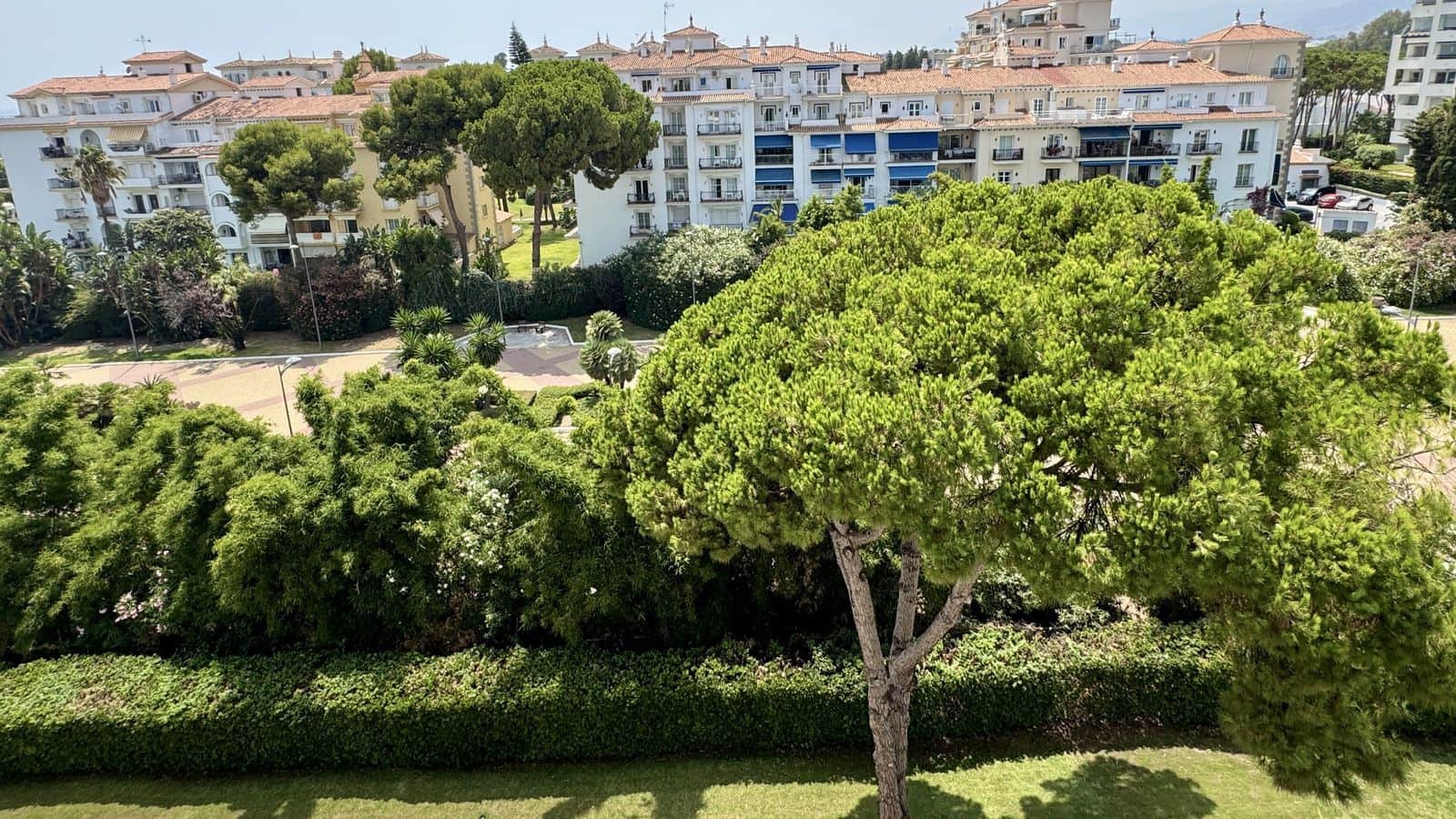 2 soverom Penthouse til salgs i Puerto Banus - € 1 300 000 (Ref: 9998208)