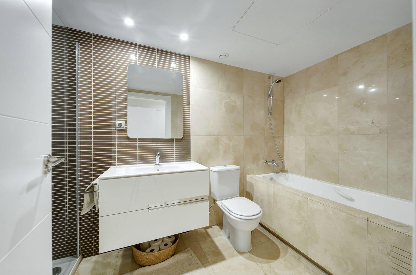 2 bedroom Apartment for sale in Bahia de Casares - € 439,000 (Ref: 9998209)