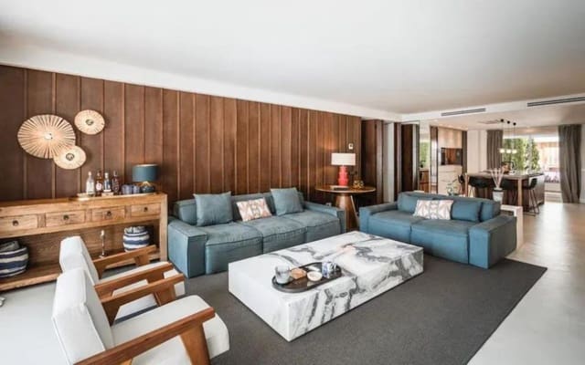 3 soveværelse Lejlighed til salg i Golden Mile, Marbella - € 1.800.000 (Ref: 9998210)