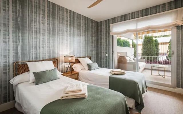 3 soveværelse Lejlighed til salg i Golden Mile, Marbella - € 1.800.000 (Ref: 9998210)
