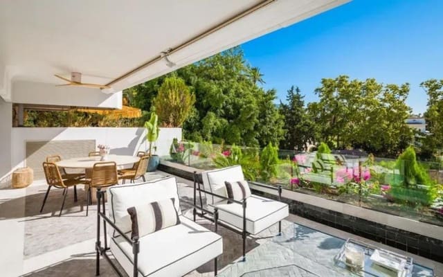 3 soveværelse Lejlighed til salg i Golden Mile, Marbella - € 1.800.000 (Ref: 9998210)