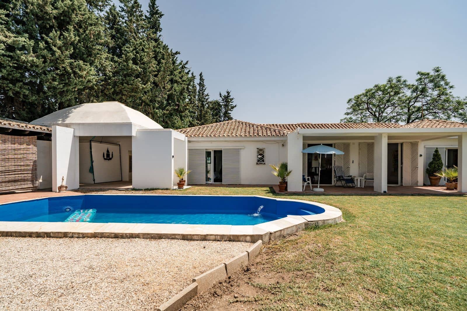 3 bedroom Villa for sale in Benahavis - € 1,050,000 (Ref: 9998211)