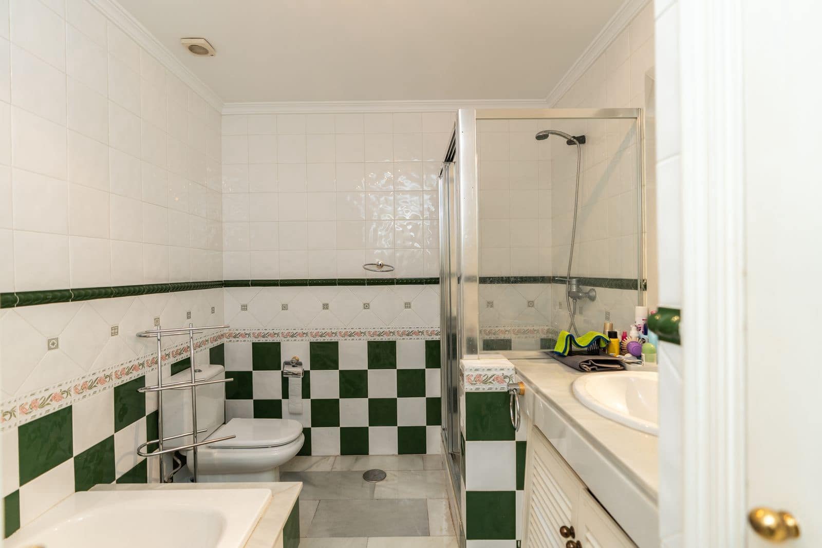 2 slaapkamer Appartement te koop in Elviria - € 810.000 (Ref: 9998213)