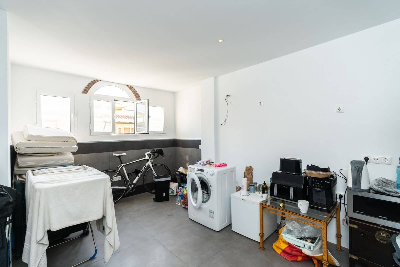 2 slaapkamer Appartement te koop in Elviria - € 810.000 (Ref: 9998213)