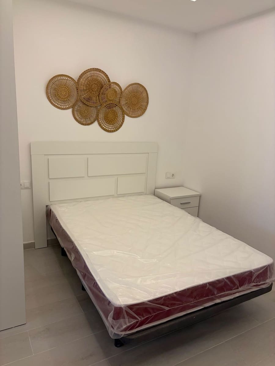 Apartamento de 2 habitaciones en Torremolinos en venta - 352.000 € (Ref: 9998215)
