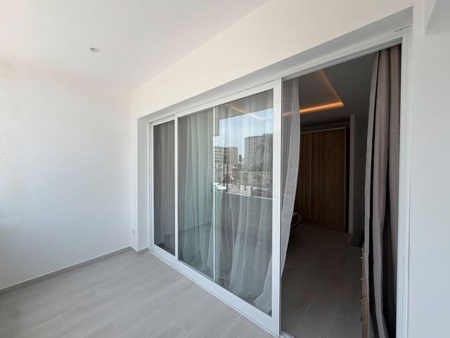 Apartamento de 2 habitaciones en Torremolinos en venta - 352.000 € (Ref: 9998215)