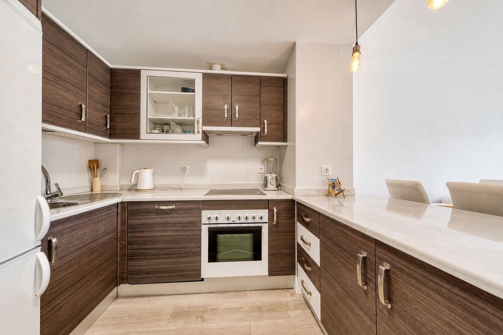 2 bedroom Apartment for sale in La Duquesa / Puerto de la Duquesa - € 260,000 (Ref: 9998217)