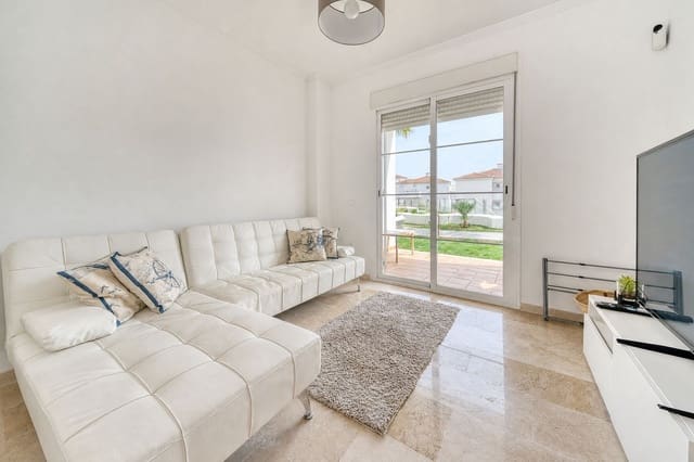 2 bedroom Apartment for sale in La Duquesa / Puerto de la Duquesa, Manilva - € 260,000 (Ref: 9998217)
