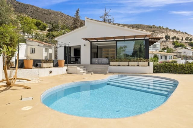 4 soveværelse Villa til salg i Benalmádena - € 1.045.000 (Ref: 9998219)