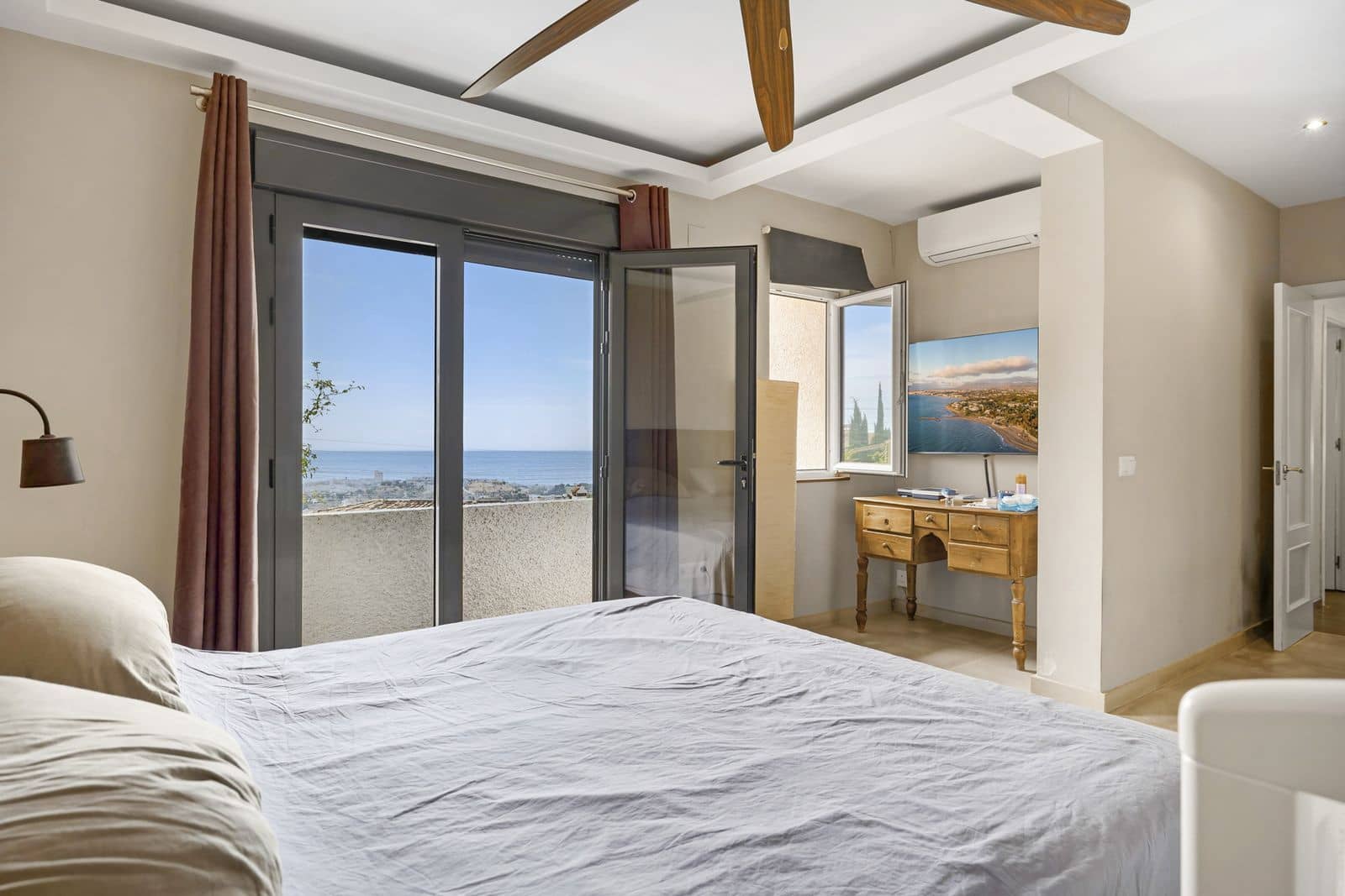 4 soveværelse Villa til salg i Benalmadena - € 1.045.000 (Ref: 9998219)