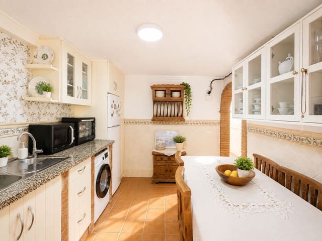 2 chambre Appartement à vendre à Torreguadiaro, San Roque - 325 000 € (Ref: 9998221)