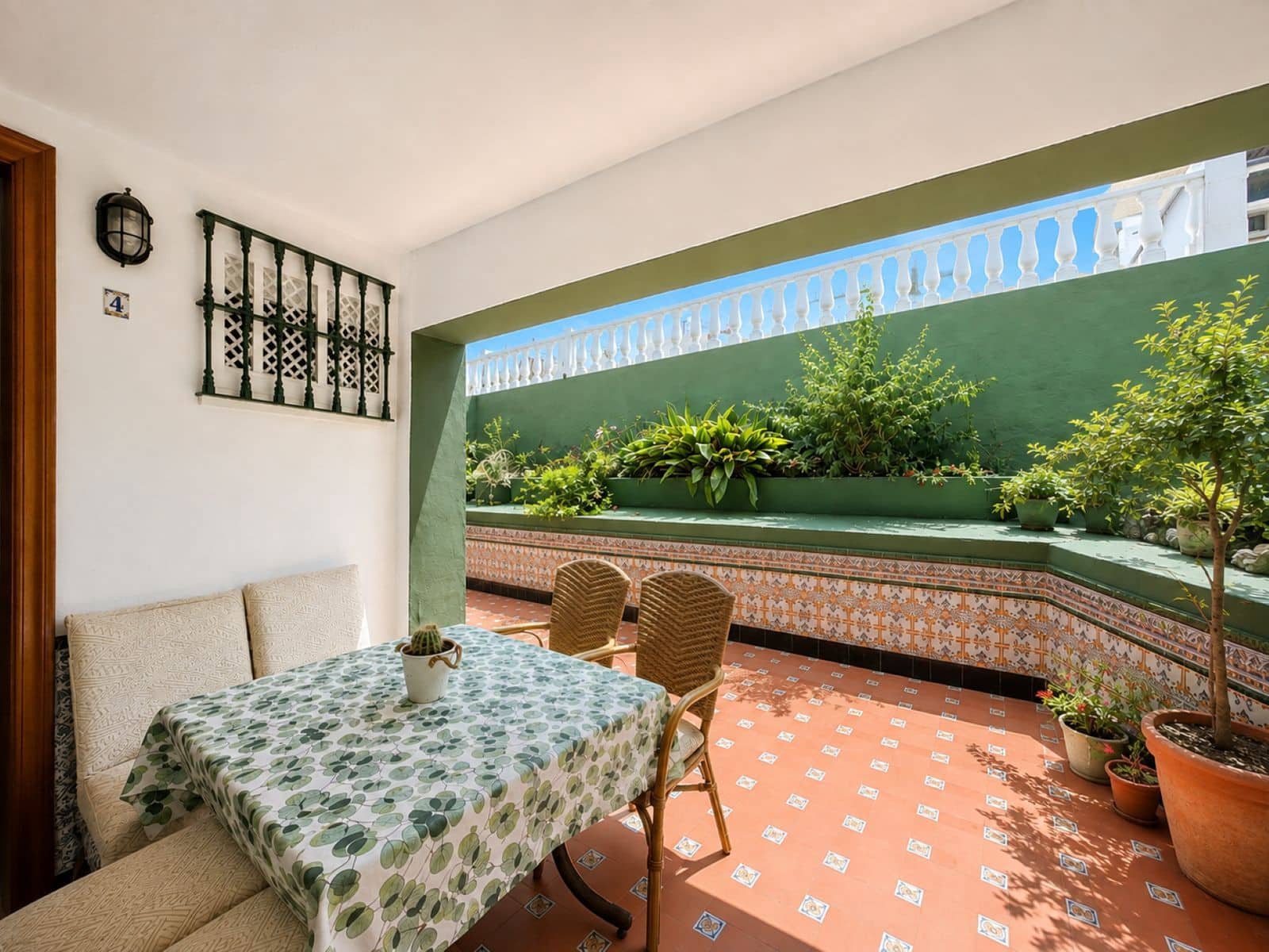2 sovrum Lägenhet till salu i Torreguadiaro - 325 000 € (Ref: 9998221)