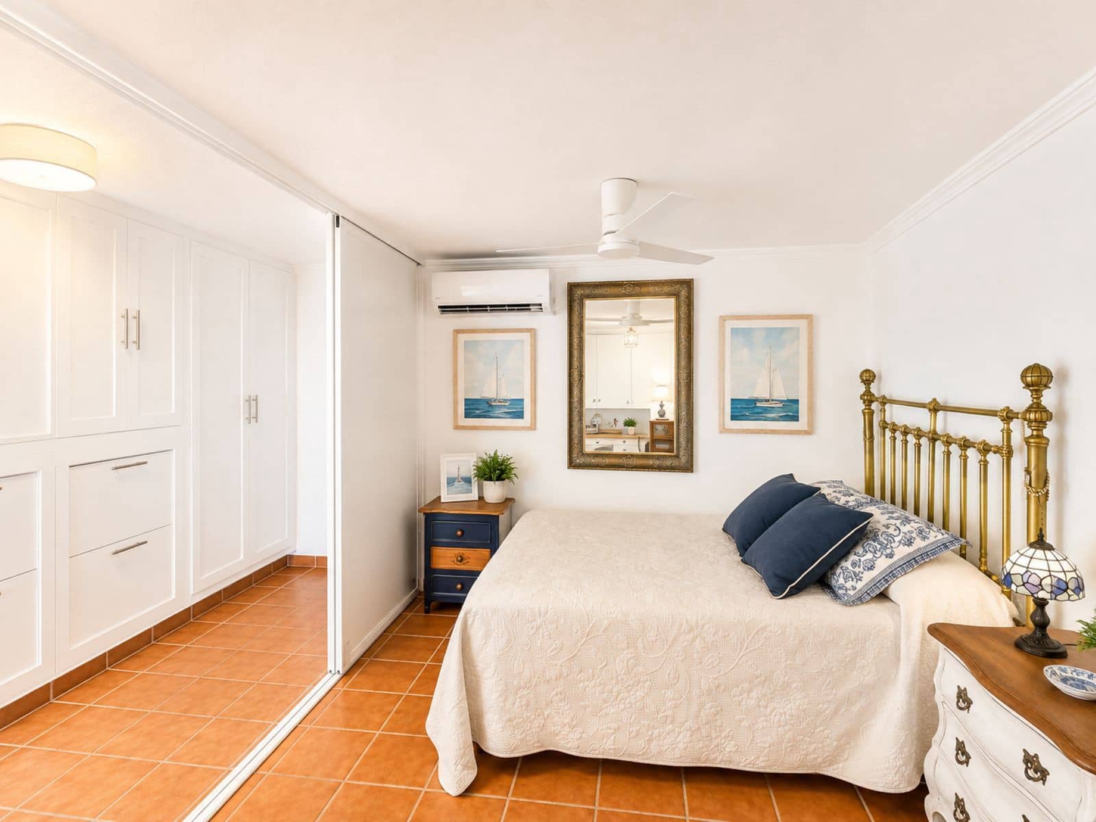 2 sovrum Lägenhet till salu i Torreguadiaro - 325 000 € (Ref: 9998221)