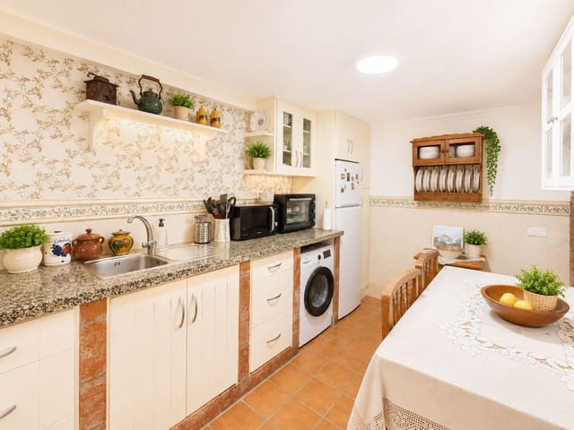 2 chambre Appartement à vendre à Torreguadiaro, San Roque - 325 000 € (Ref: 9998221)