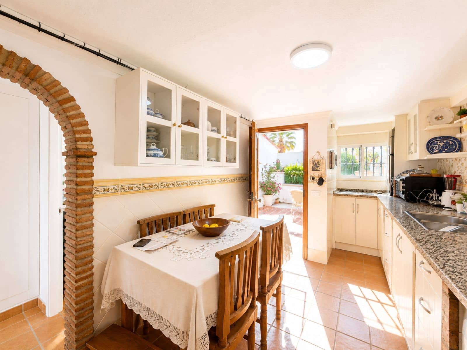 2 sovrum Lägenhet till salu i Torreguadiaro - 325 000 € (Ref: 9998221)