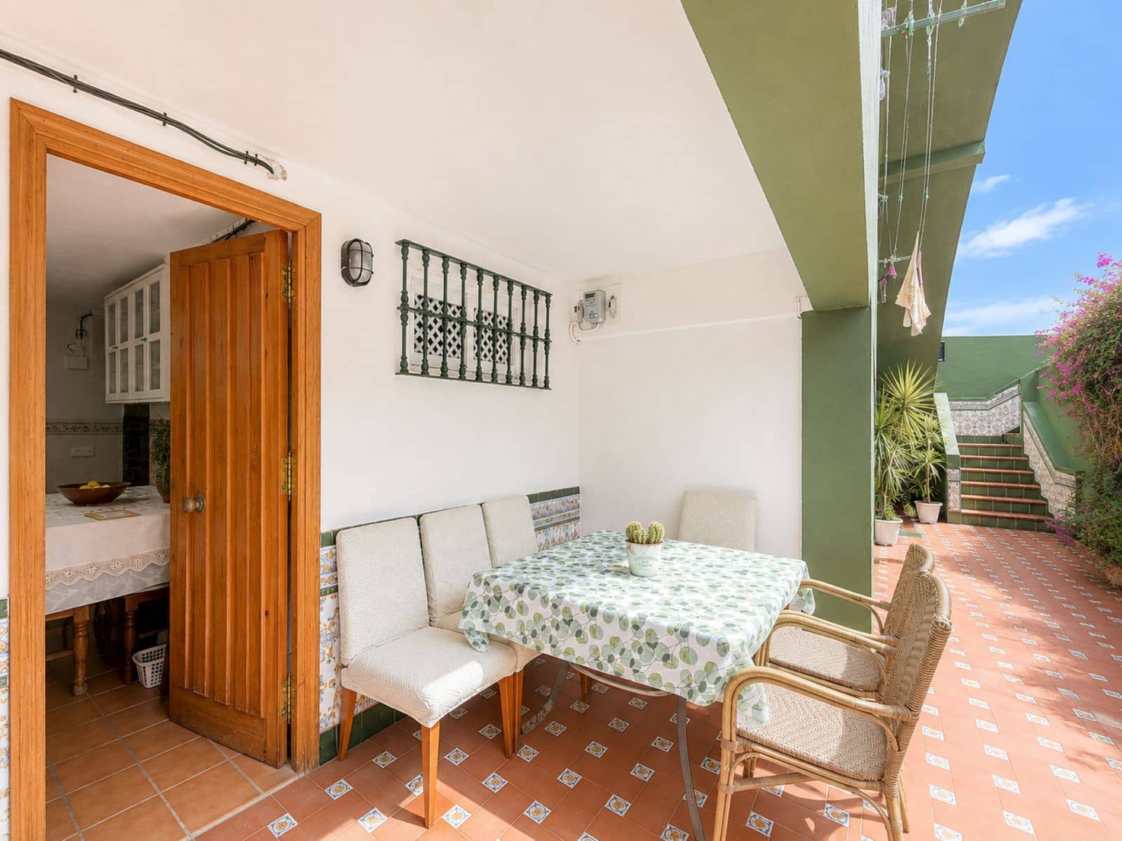 2 sovrum Lägenhet till salu i Torreguadiaro - 325 000 € (Ref: 9998221)