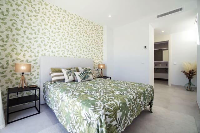 Ático de 3 habitaciones en La Alcaidesa en venta - 1.199.000 € (Ref: 9998222)