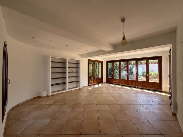 2 soveværelse Villa til salg i Marbesa, Marbella - € 1.850.000 (Ref: 9998225)