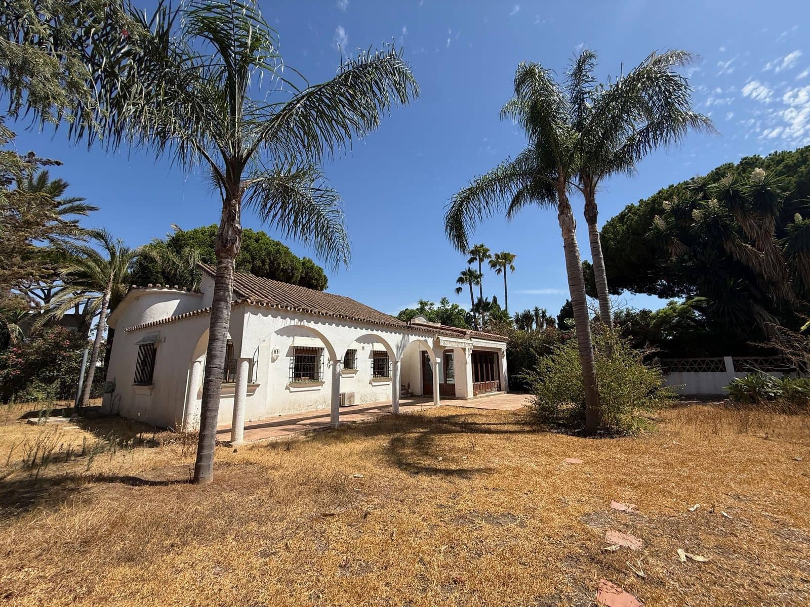 2 soveværelse Villa til salg i Marbesa - € 1.850.000 (Ref: 9998225)