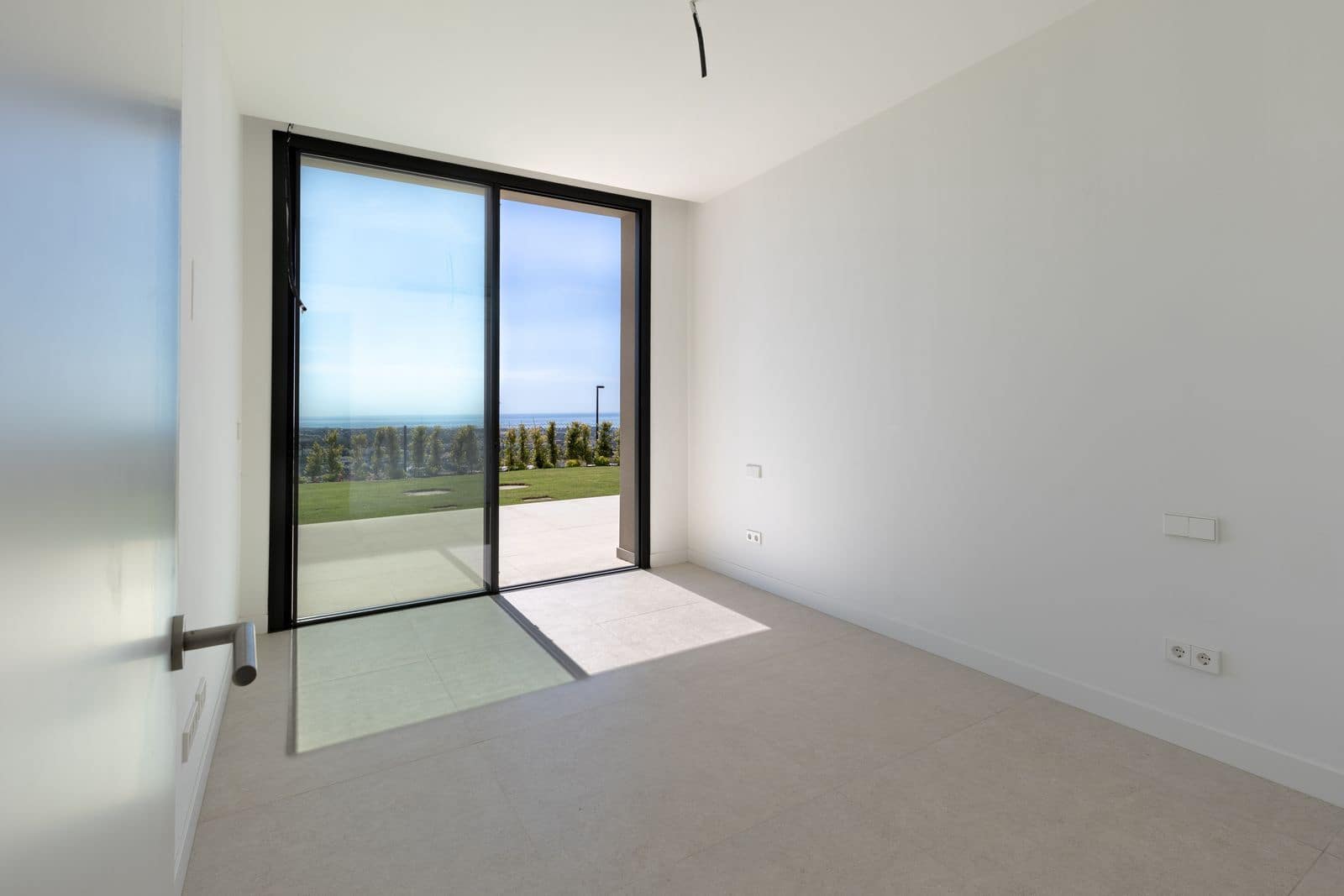Bungalow de 3 habitaciones en Benahavís en venta - 1.895.000 € (Ref: 9998229)