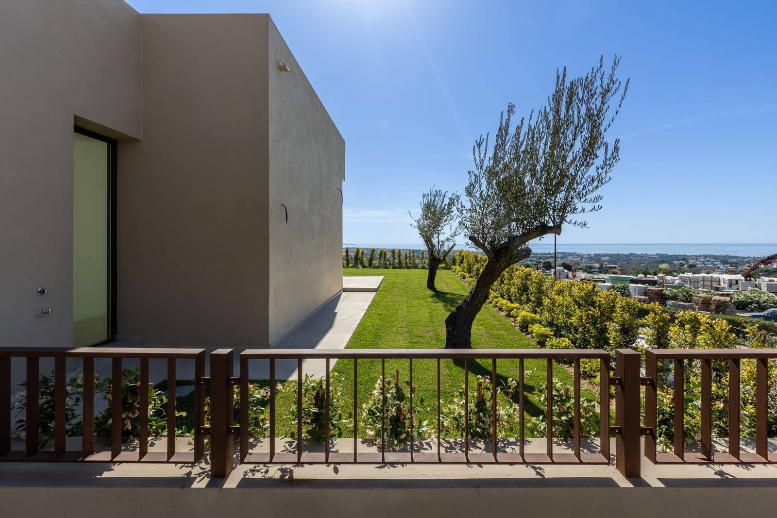 Bungalow de 3 habitaciones en Benahavís en venta - 1.895.000 € (Ref: 9998229)