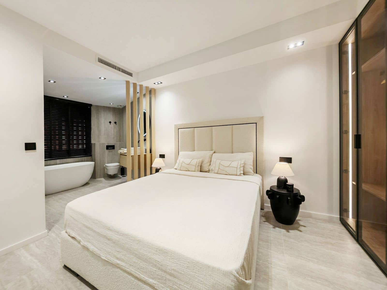Apartamento de 3 habitaciones en Guadalmansa en venta - 1.525.000 € (Ref: 9998232)