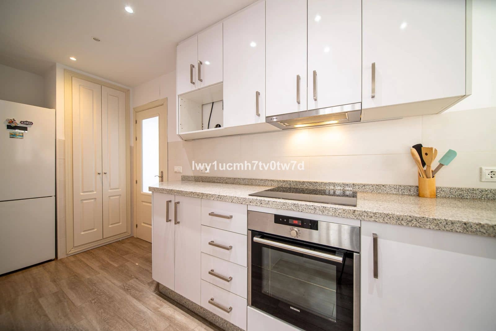 2 soveværelse Lejlighed til salg i Benalmadena - € 399.000 (Ref: 9998233)