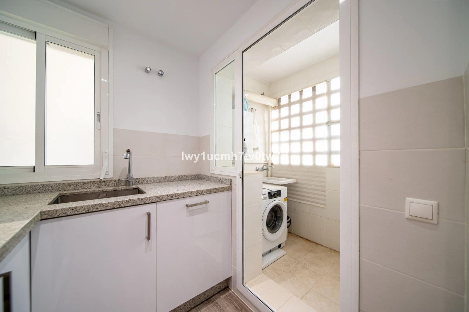 2 soveværelse Lejlighed til salg i Benalmadena - € 399.000 (Ref: 9998233)
