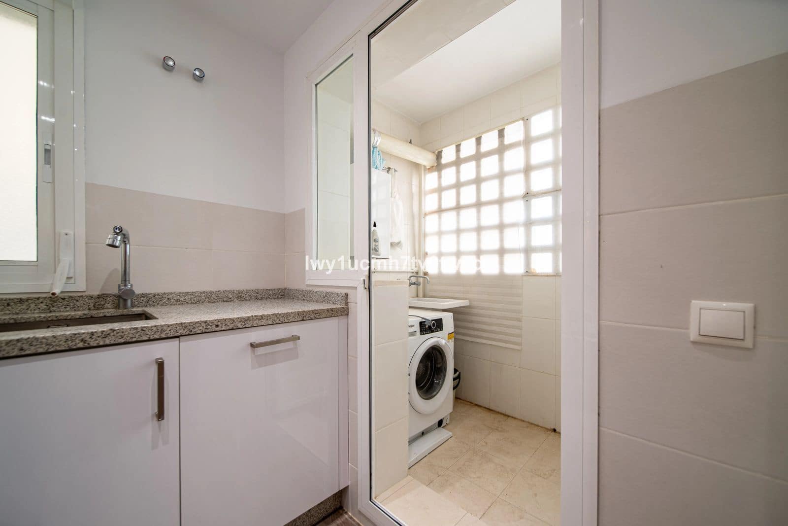 2 soveværelse Lejlighed til salg i Benalmadena - € 399.000 (Ref: 9998233)