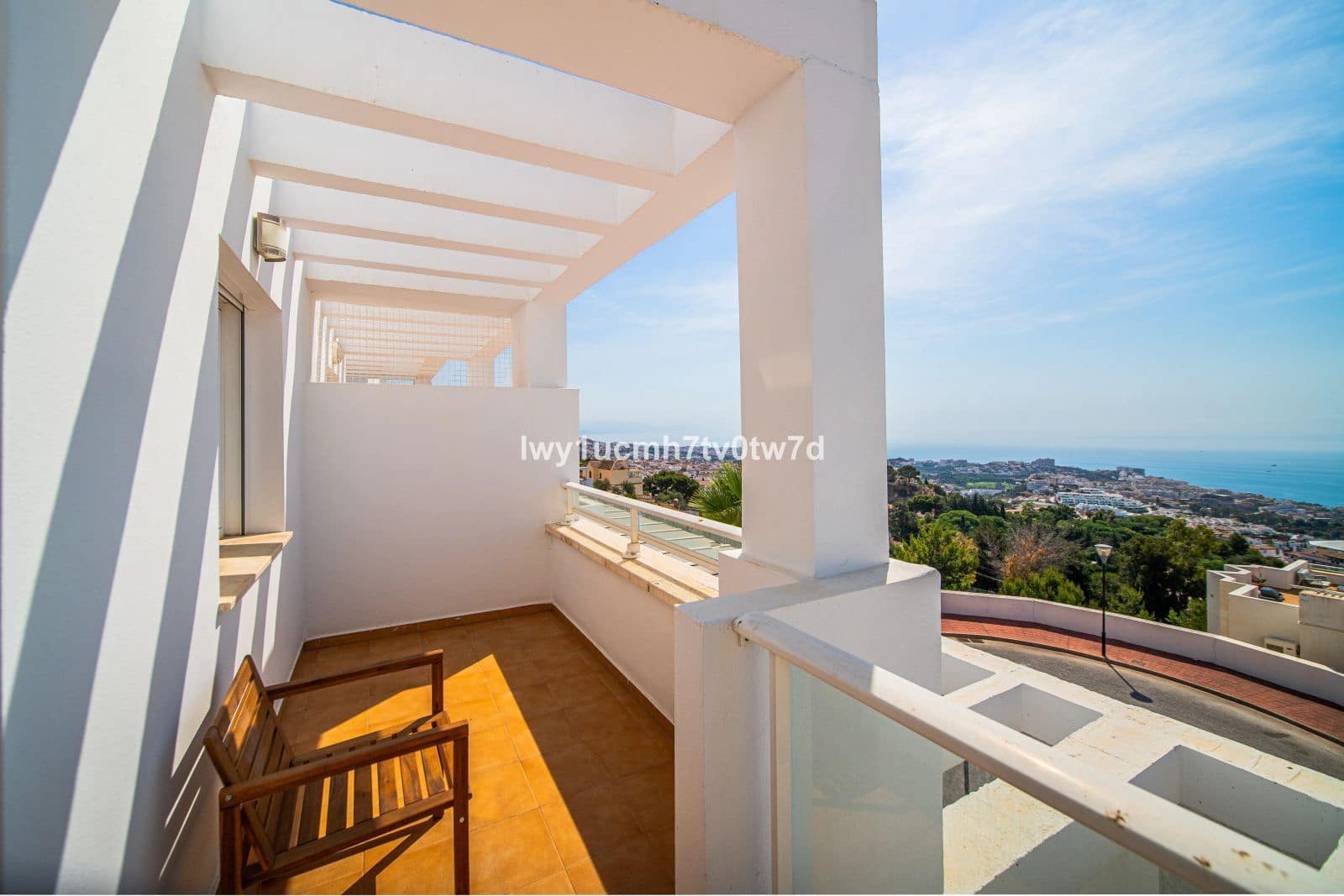 2 soveværelse Lejlighed til salg i Benalmadena - € 399.000 (Ref: 9998233)