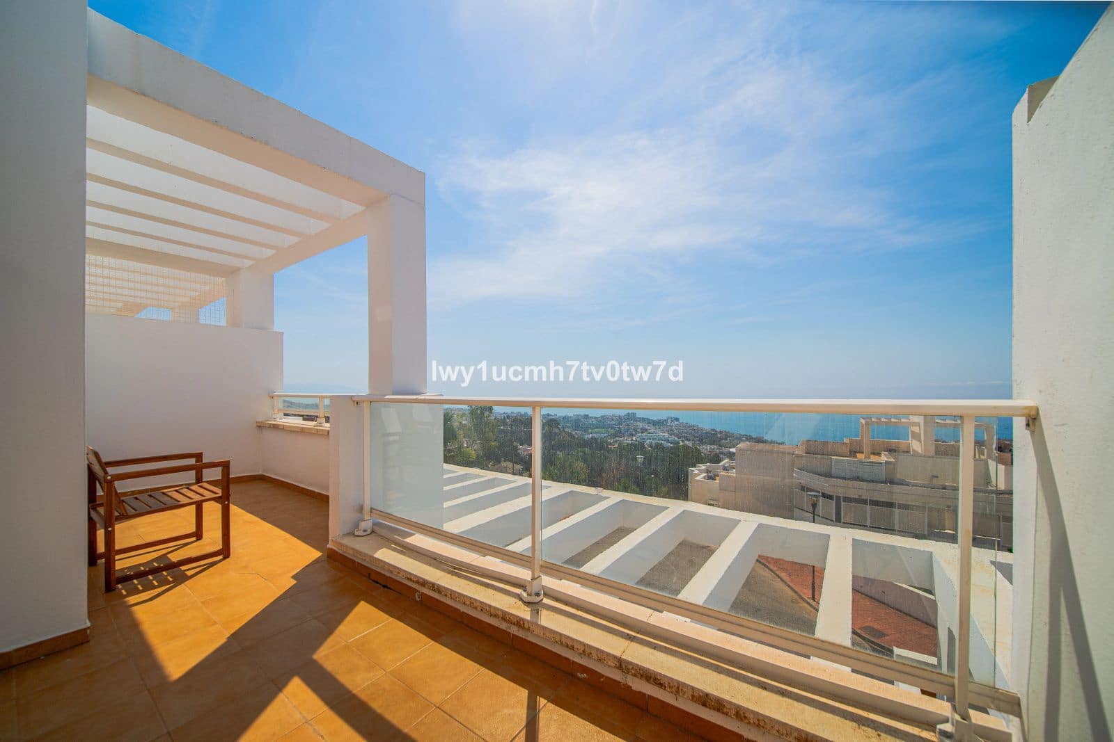 2 soveværelse Lejlighed til salg i Benalmadena - € 399.000 (Ref: 9998233)