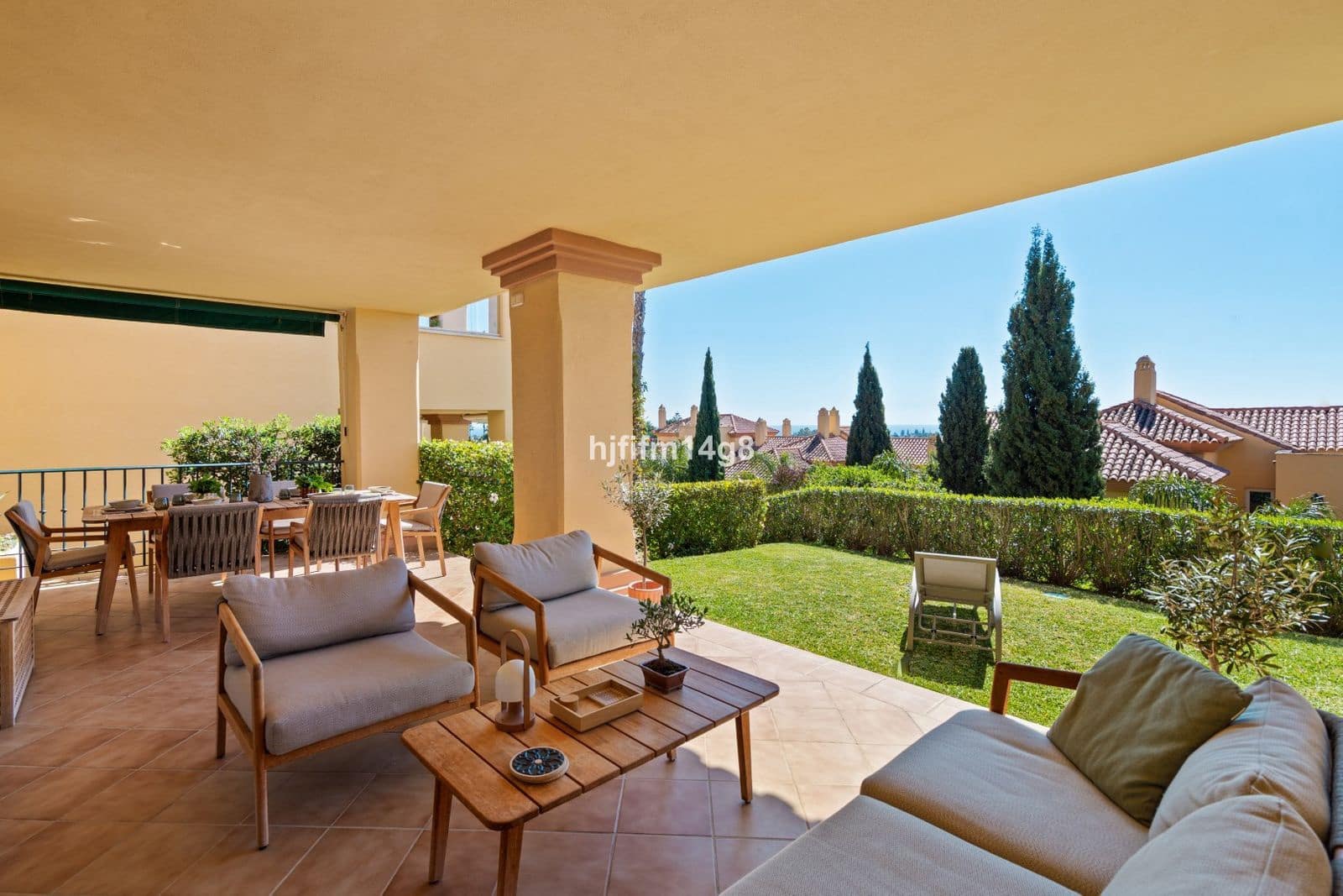 2 soveværelse Lejlighed til salg i Nueva Andalucia - € 750.000 (Ref: 9998235)