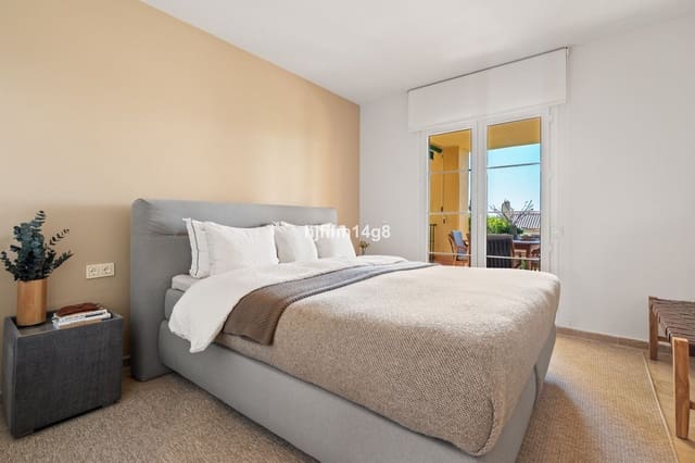 2 soveværelse Lejlighed til salg i Nueva Andalucia, Marbella - € 750.000 (Ref: 9998235)
