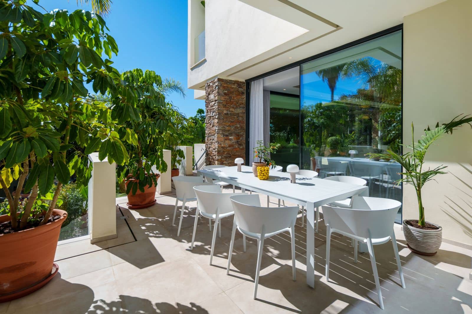 4 soveværelse Villa til salg i El Paraiso - € 2.750.000 (Ref: 9998236)
