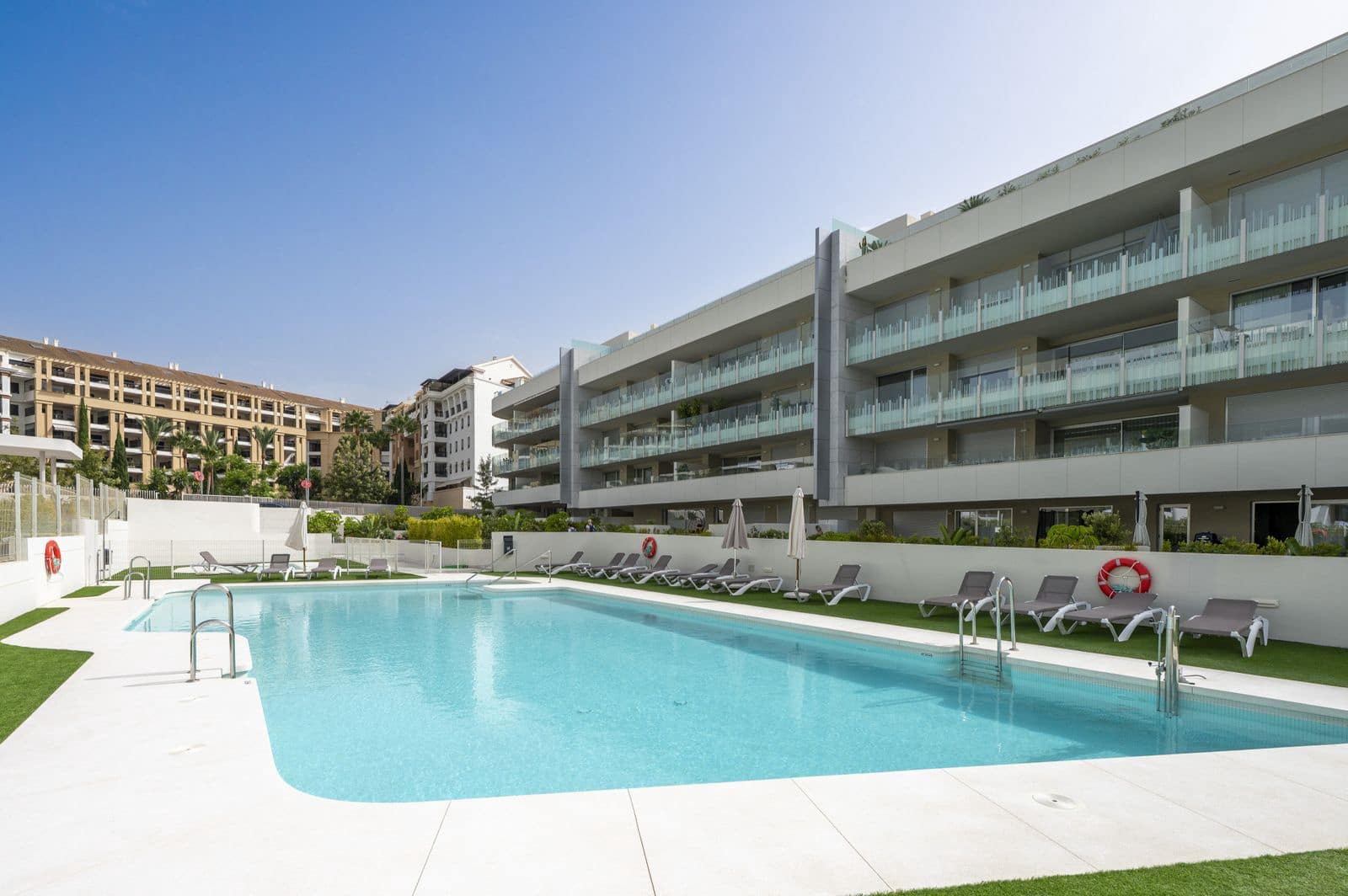 2 soverom Leilighet til salgs i San Pedro de Alcantara - € 765 000 (Ref: 9998238)