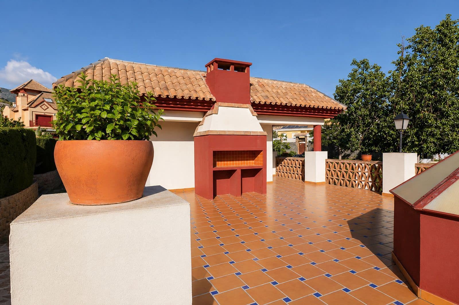 5 soverom Hus til salgs i Torrequebrada - € 700 000 (Ref: 9998248)