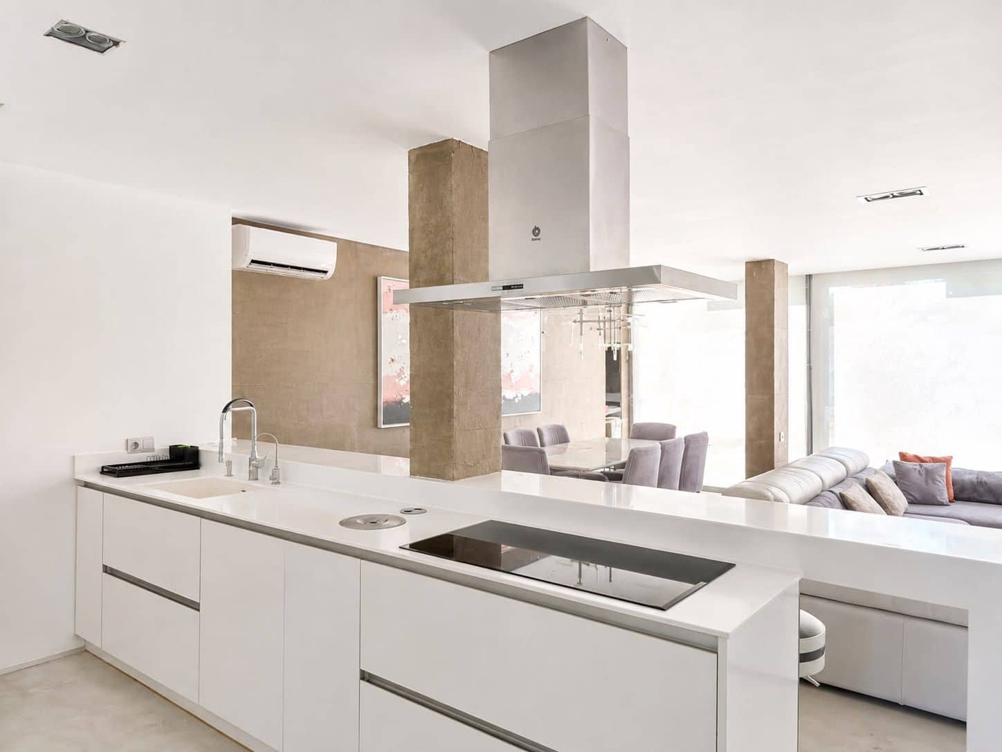 3 makuuhuone Paritalo myytävänä paikassa Nueva Andalucia - 1 200 000 € (Ref: 9998252)