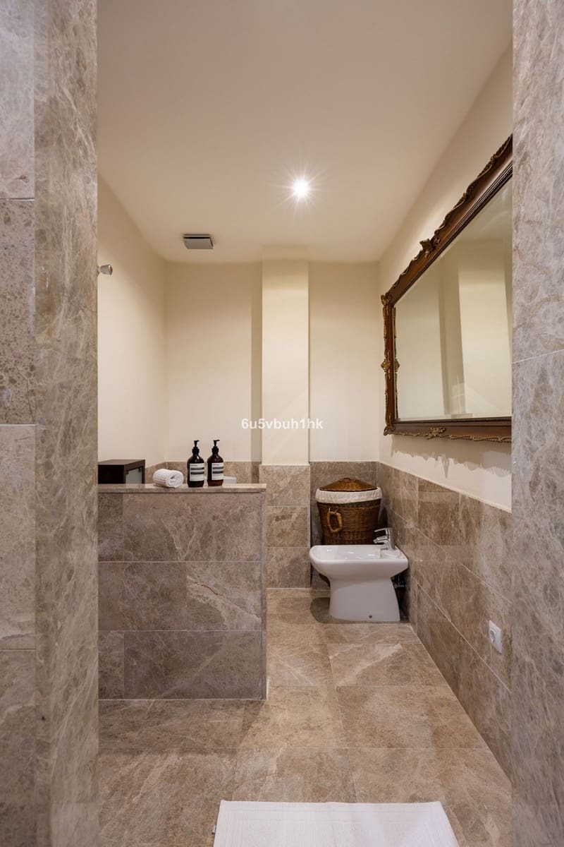 3 soveværelse Villa til salg i Marbella - € 1.600.000 (Ref: 9998253)