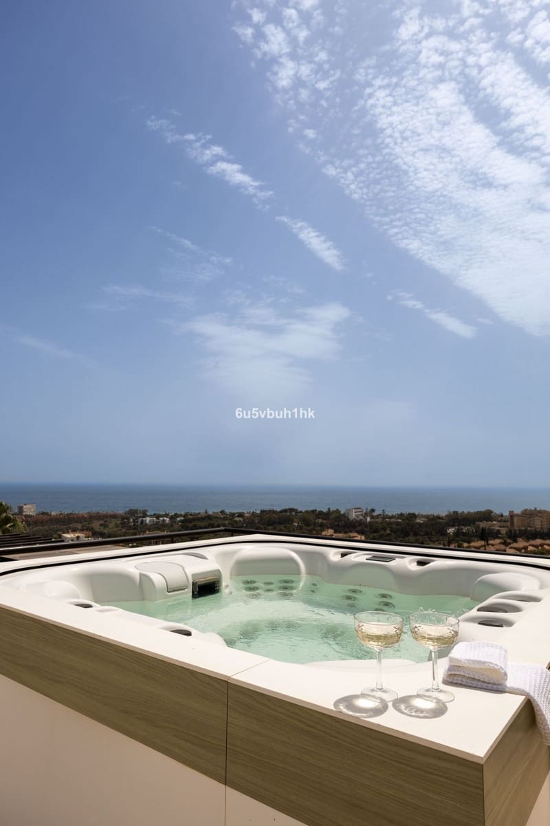 3 soveværelse Villa til salg i Marbella - € 1.600.000 (Ref: 9998253)