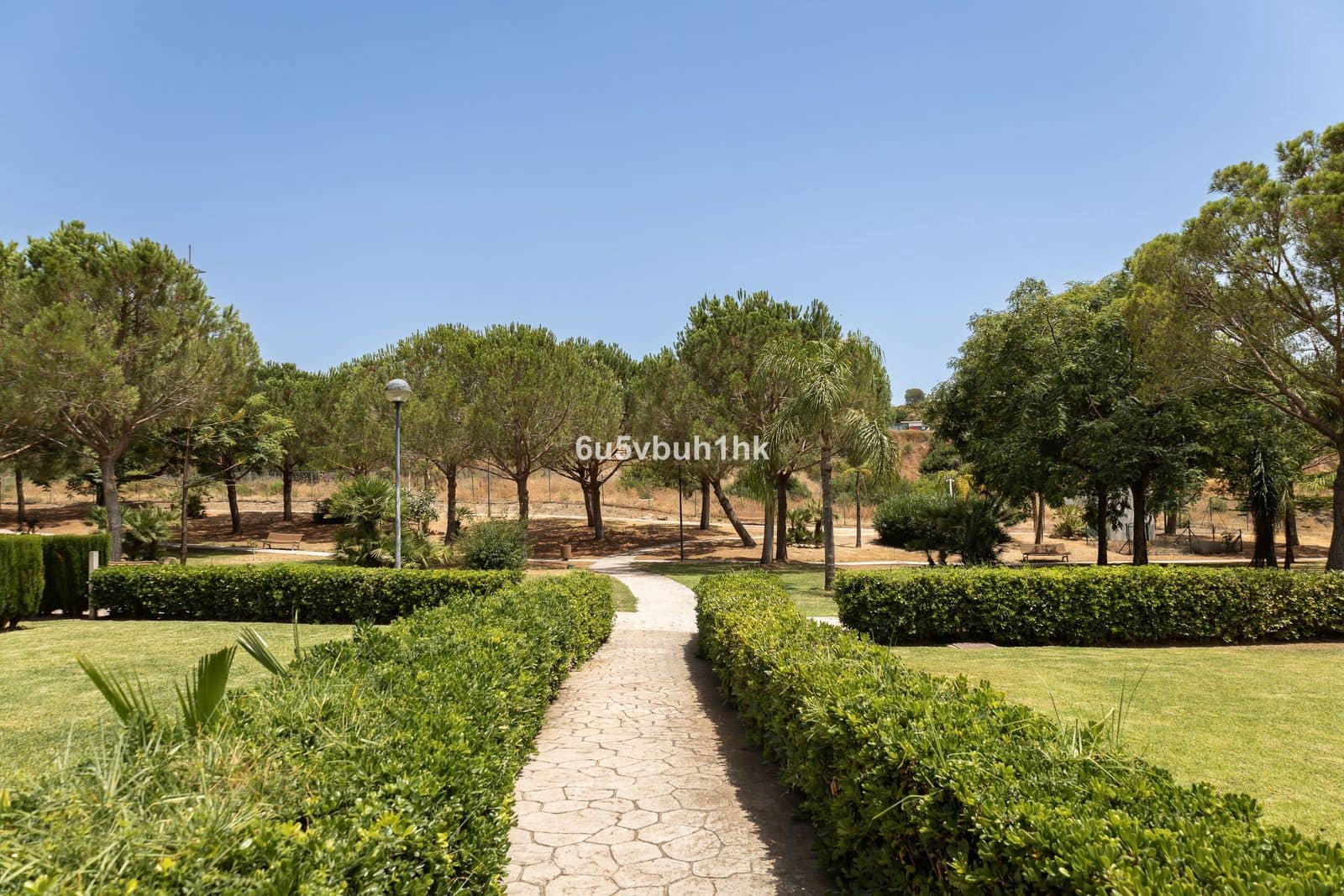 3 soveværelse Villa til salg i Marbella - € 1.600.000 (Ref: 9998253)