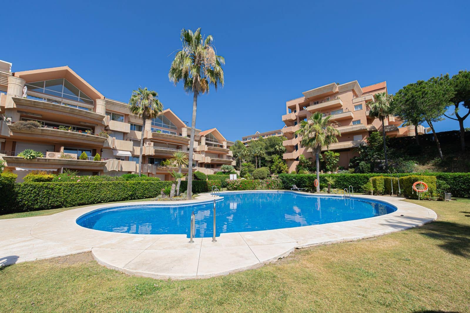 3 soverom Leilighet til salgs i Nueva Andalucia - € 1 295 000 (Ref: 9998261)