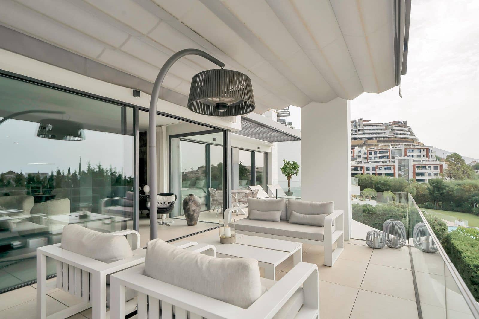 2 soveværelse Lejlighed til salg i La Quinta - € 799.000 (Ref: 9998262)