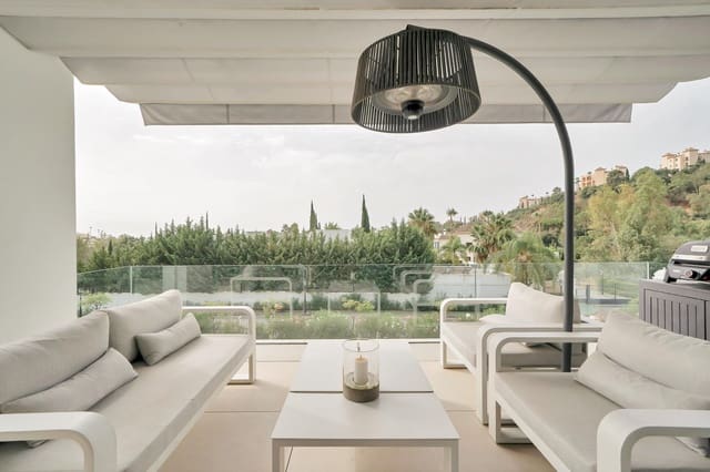 2 soveværelse Lejlighed til salg i La Quinta, Benahavís - € 799.000 (Ref: 9998262)