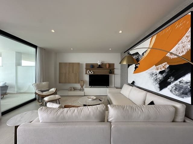 Apartamento de 2 habitaciones en Benalmádena en venta - 585.000 € (Ref: 9998263)