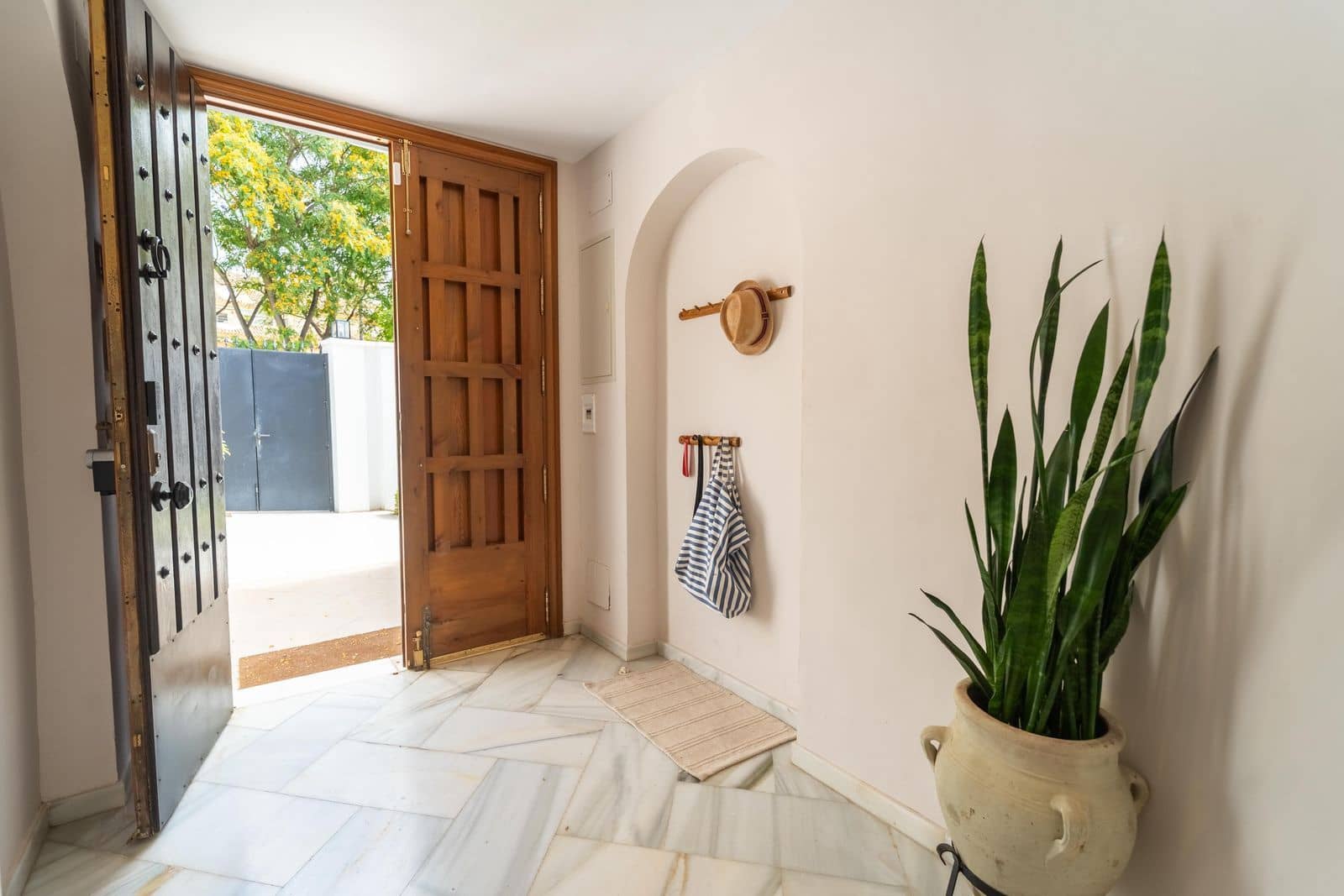 4 slaapkamer Villa te koop in Elviria - € 1.695.000 (Ref: 9998265)