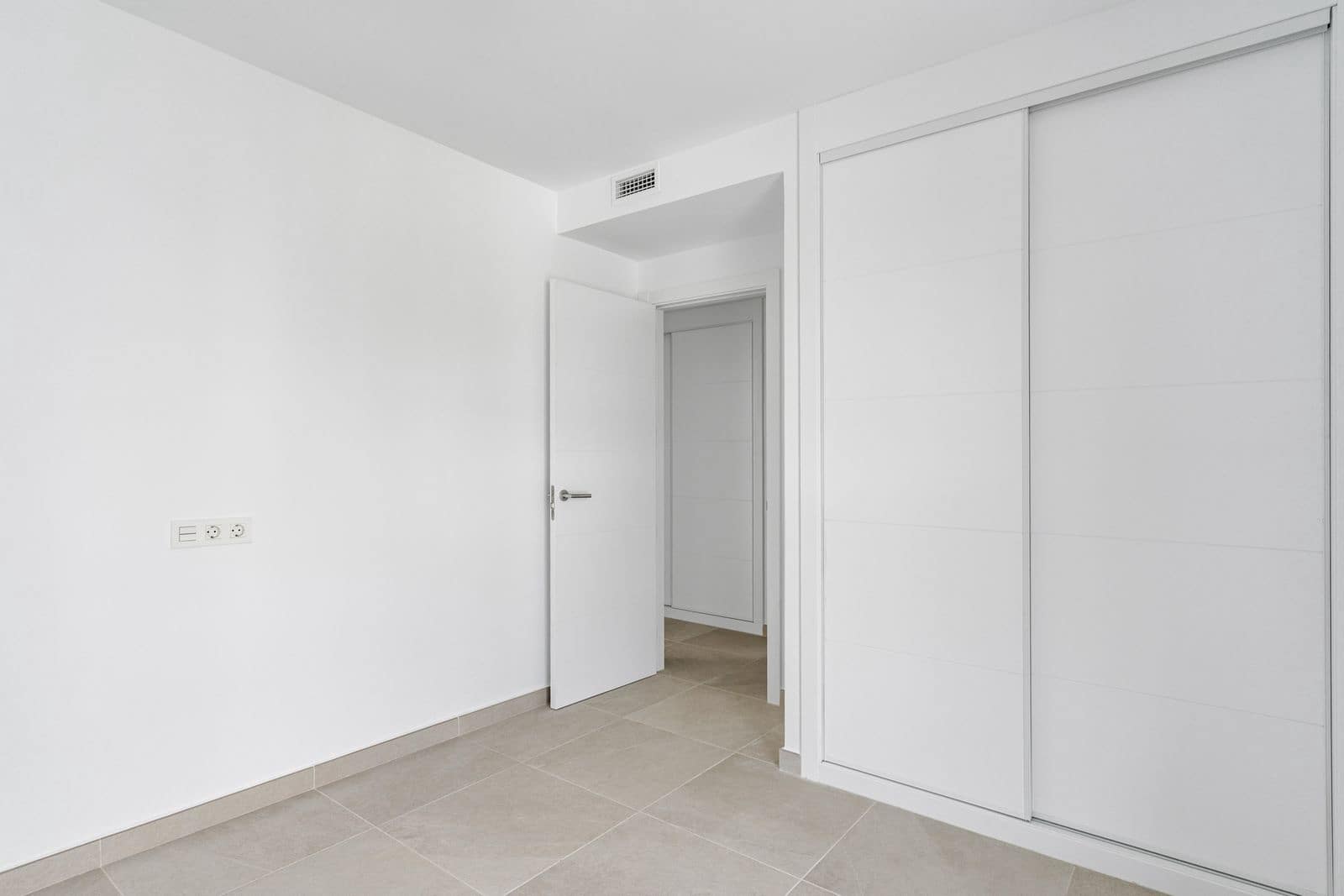 3 soveværelse Lejlighed til salg i La Cala de Mijas - € 419.000 (Ref: 9998267)